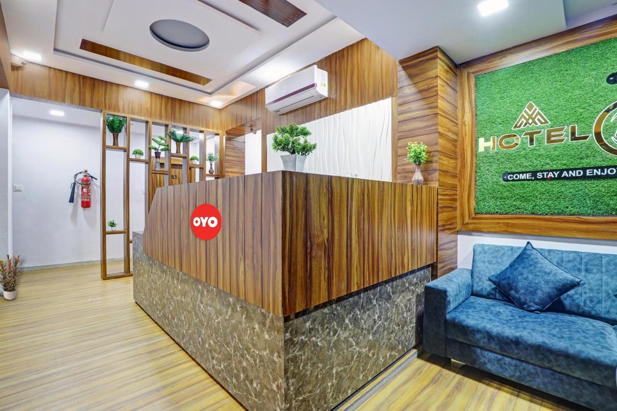 Hotel O Max Surat Dış mekan fotoğraf